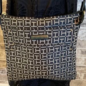 Tommy Hilfiger crossbody purse.